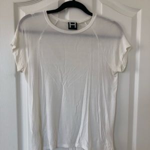 H by bordeaux XS Off white Tshirt with back cutouts